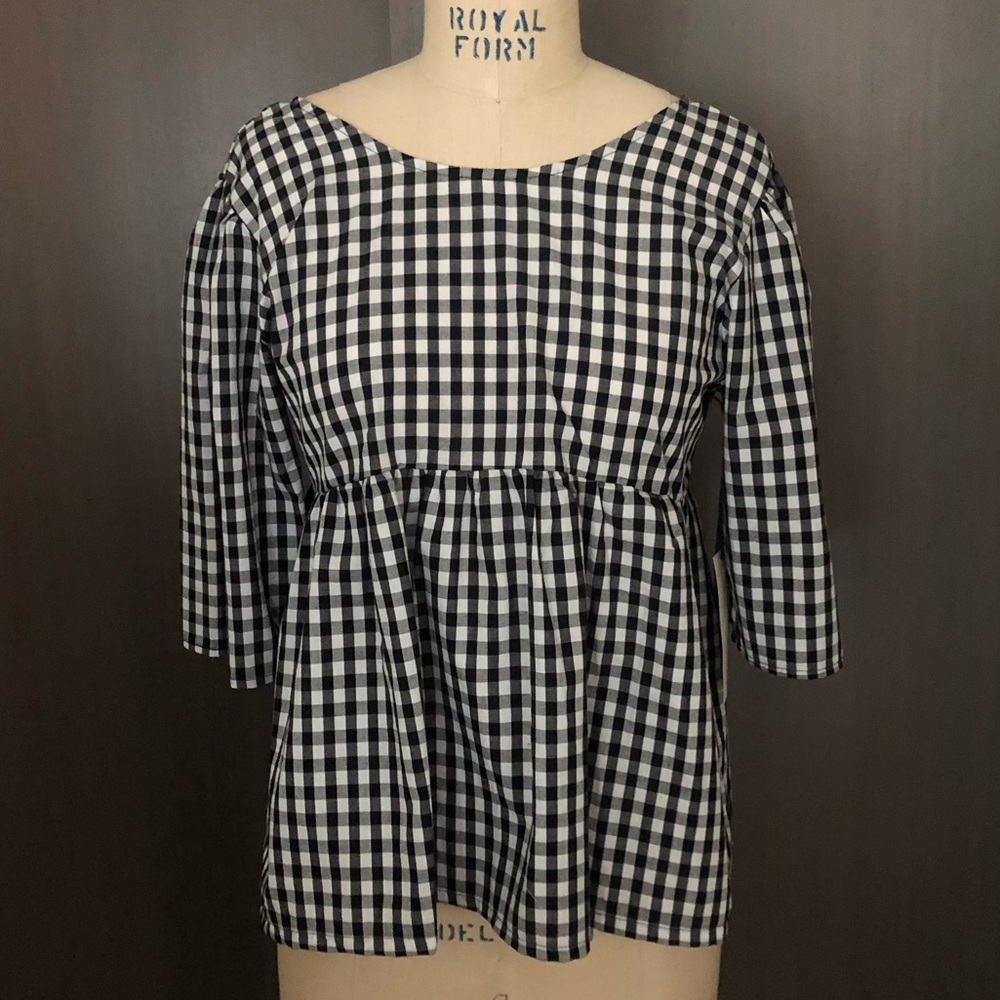 Caleigh & Clover NWT Gingham print blouse